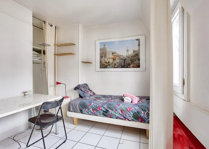 Cosy Studio Near Sacre-Coeur Basilica